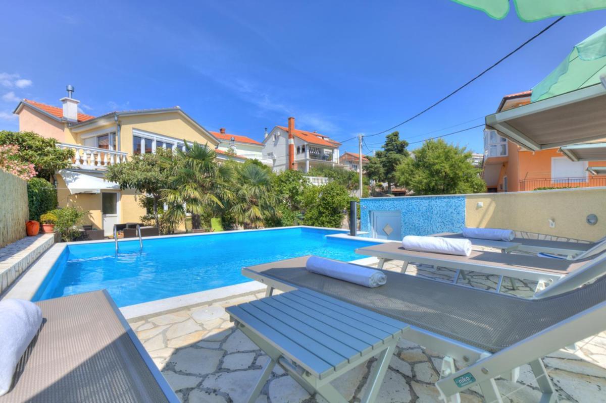 Villa Dalmare Novi Vinodolski Bagian luar foto