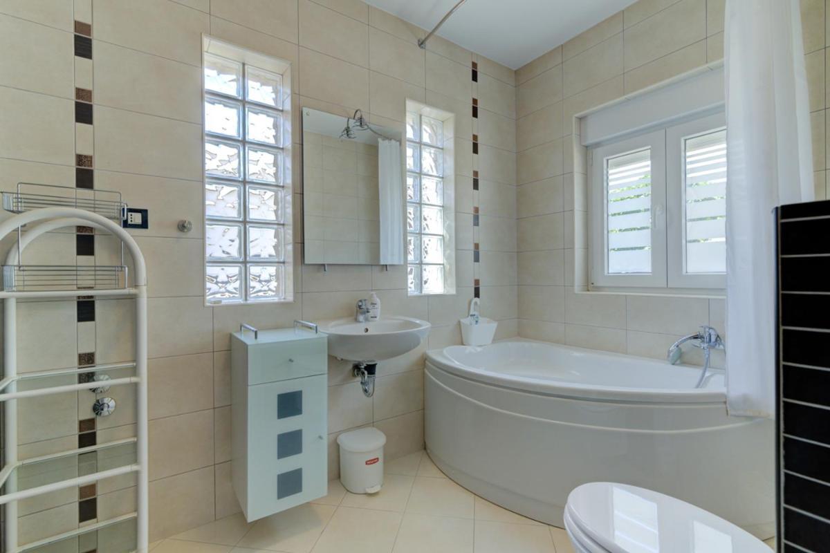 Villa Dalmare Novi Vinodolski Bagian luar foto