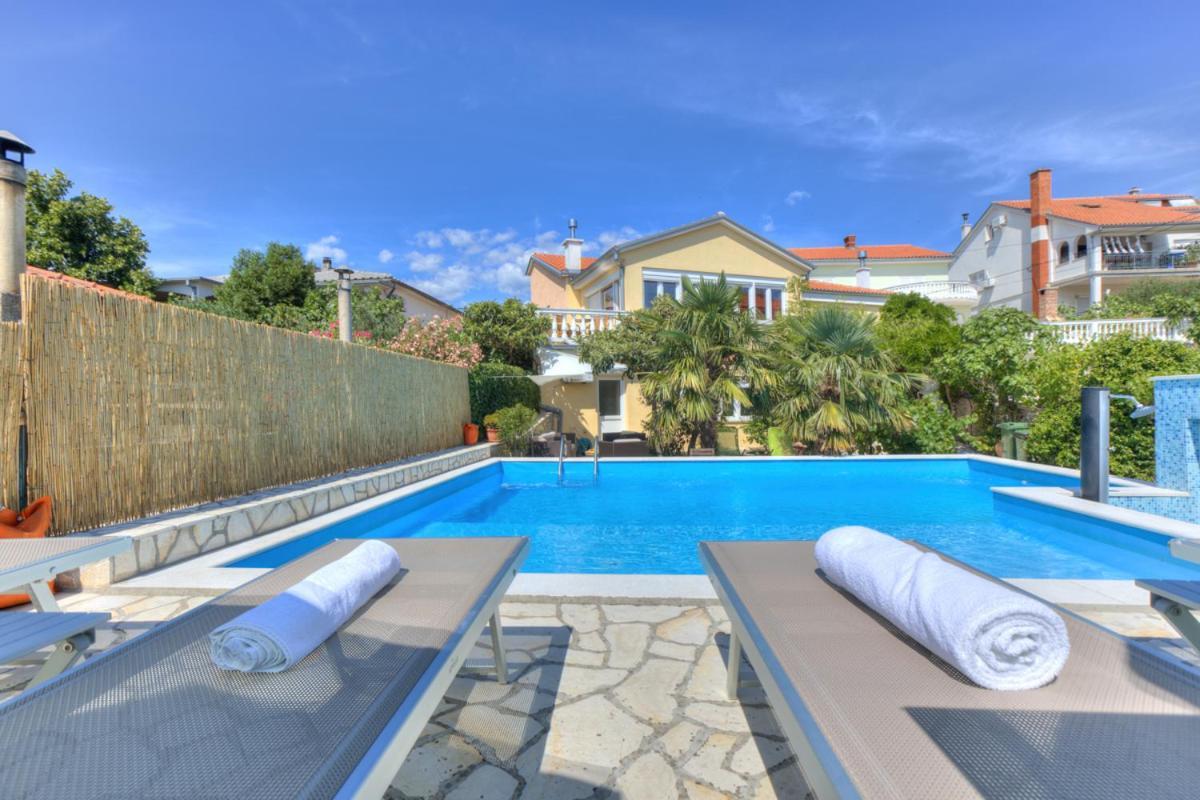 Villa Dalmare Novi Vinodolski Bagian luar foto
